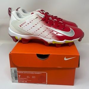Nike Vapor Untouchable Shark 3 Boys Cleats Size 7 Red